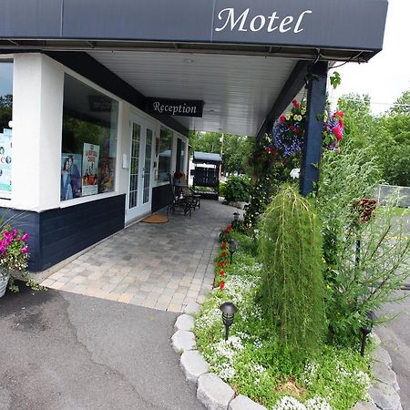 Motel Parc Beaumont Inc. Екстер'єр фото