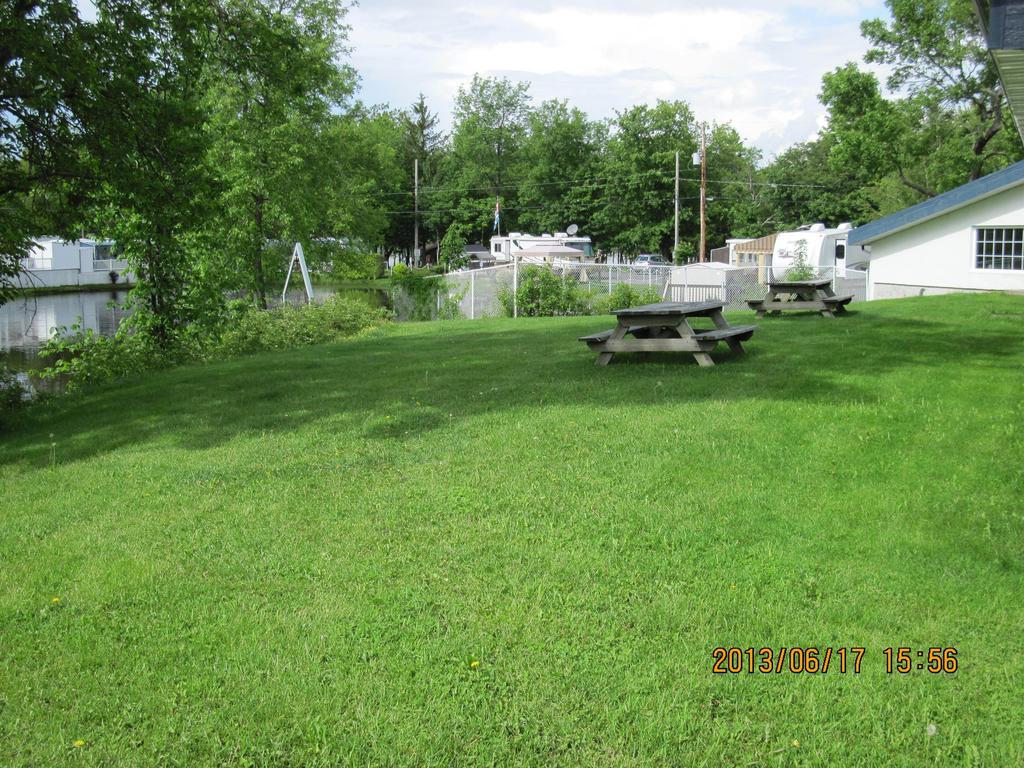 Motel Parc Beaumont Inc. Екстер'єр фото