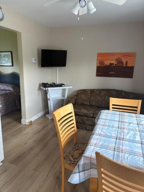 Motel Parc Beaumont Inc. Екстер'єр фото